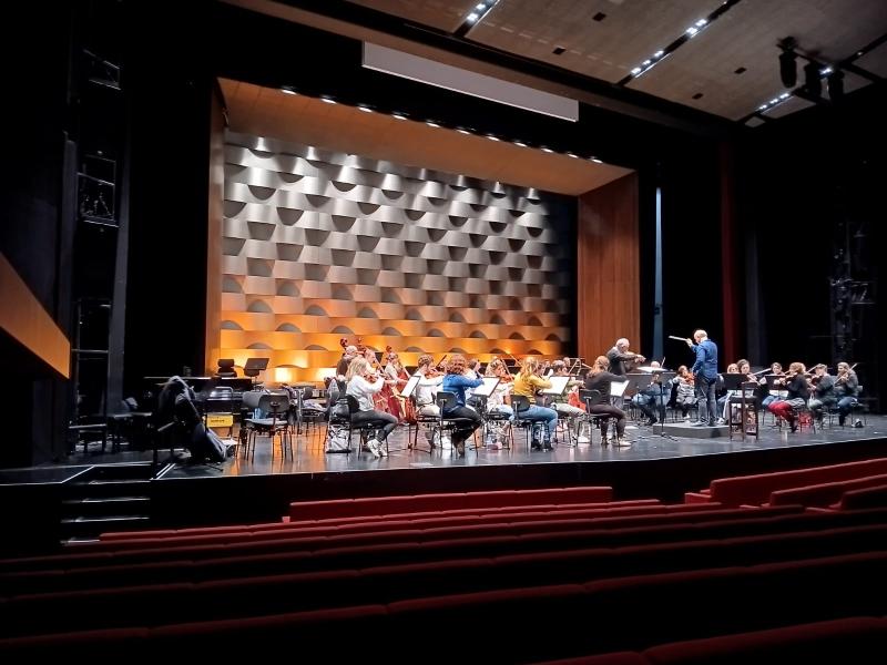 Kolja Blacher spielt das Violinkonzert seines Vaters. Abendprobe im Festspielhaus Bregenz.