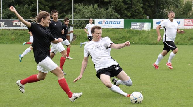 Einladung zum FEST SPIEL DERBY